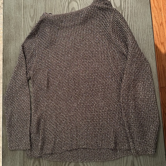 Jones New York Signature Metallic Sweater - Like New - Picture 5 of 7